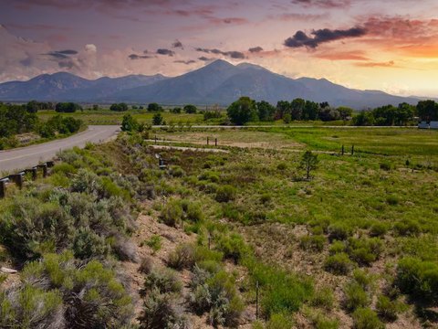 Land Near Taos Amenities