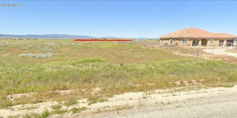 Land, Lancaster, CA