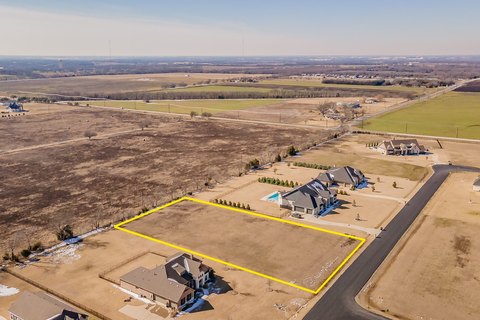 Custom Home Lot in Gated Community
