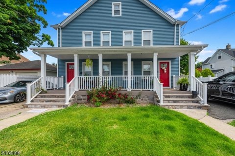 Side-by-Side Duplex with Walkout Basements