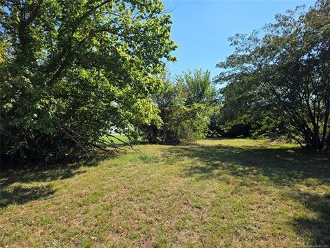 Residential Lot in Ardmore, OK