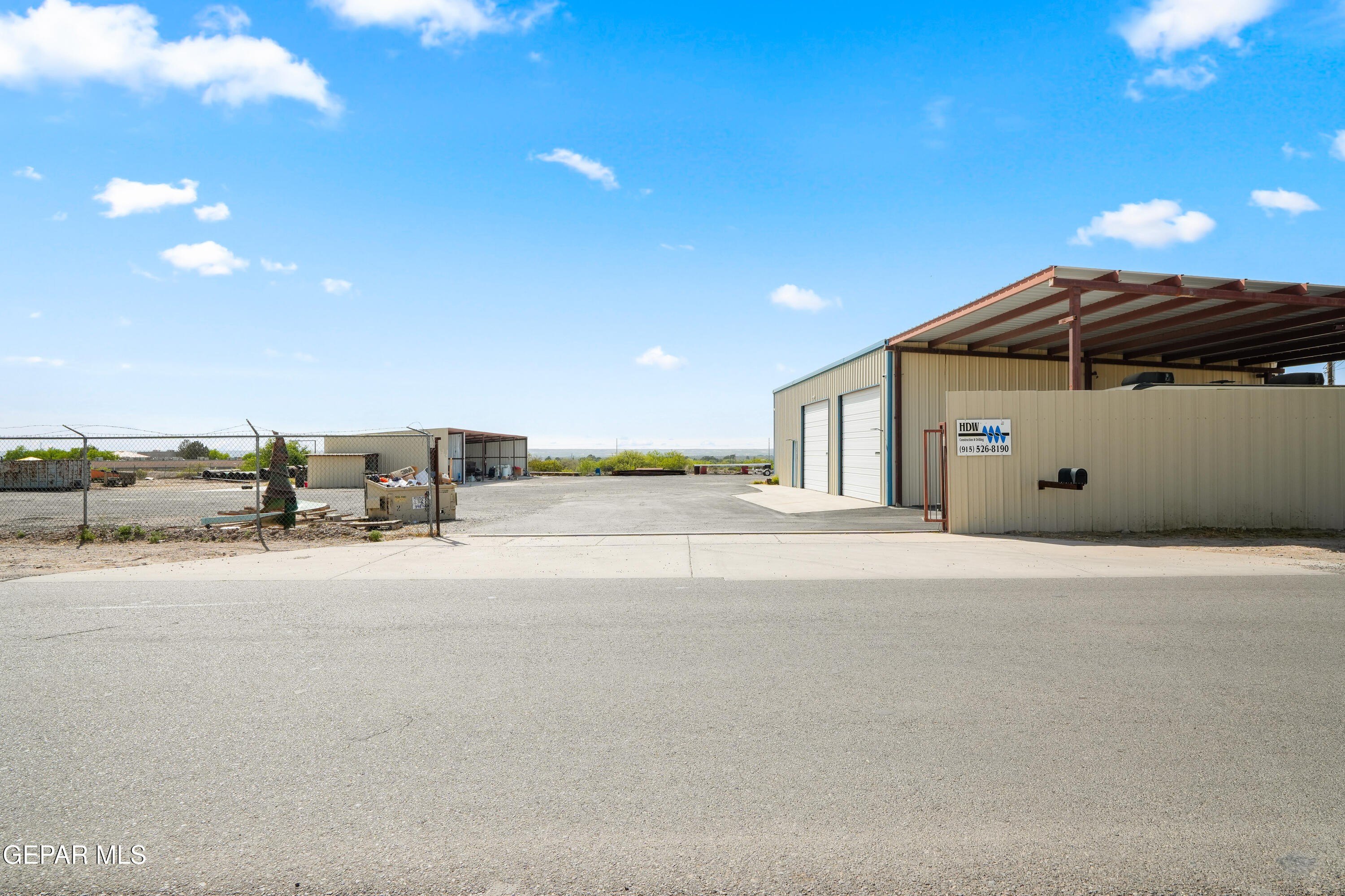 Industrial Warehouse with Yard Space