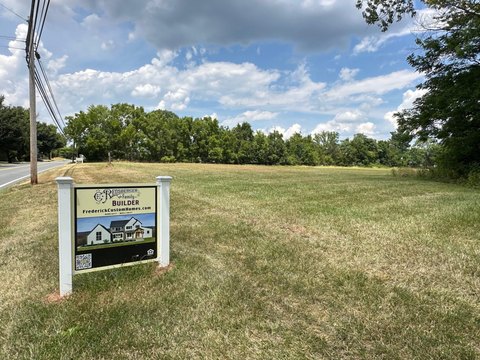 LAND - POOLESVILLE, MD
