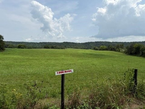 LAND - Horse Cave, KY
