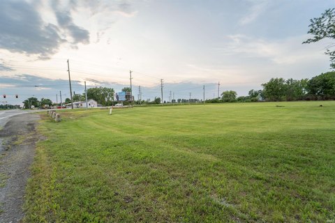 LAND - Ossian, IN