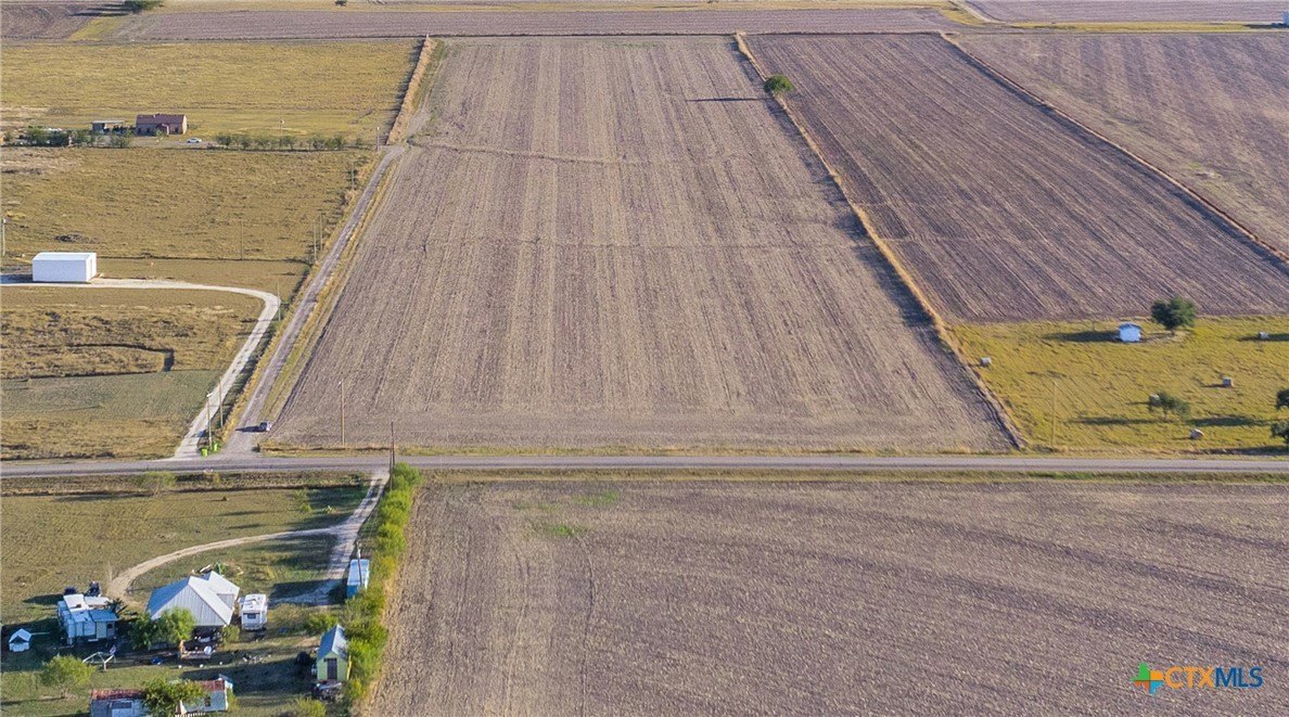 Unrestricted Land Near Taylor, TX
