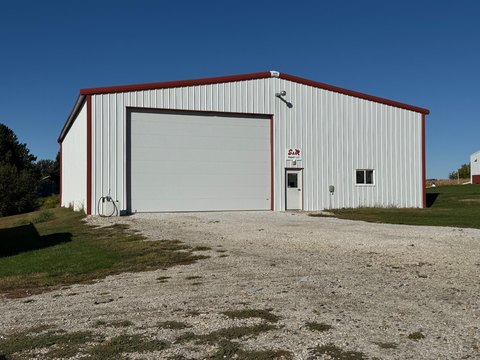 Insulated Steel Warehouse with Office