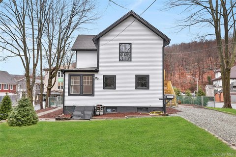Renovated Multi-Family Home in Sloatsburg
