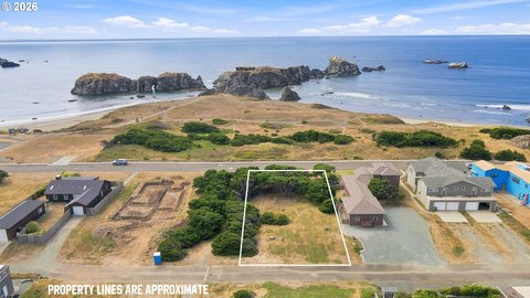 Land, Bandon, OR