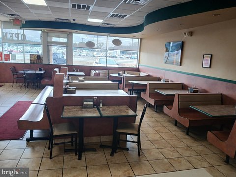 Shopping Center Restaurant