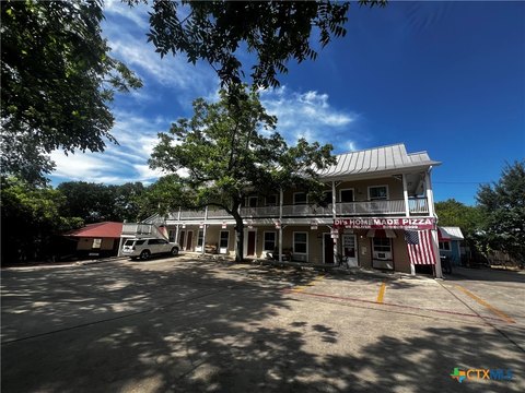 New Braunfels Commercial Space Available