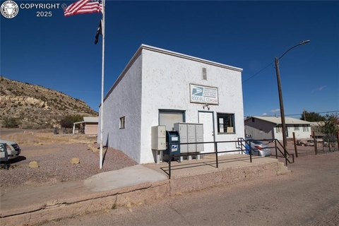 Rockvale Commercial Building For Sale