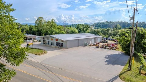 Franklin Commercial Building For Sale