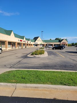 Retail Space in Riley Plaza