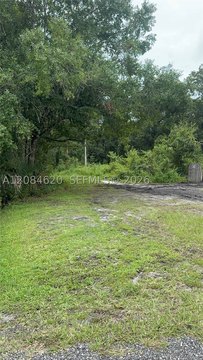 Land, FL