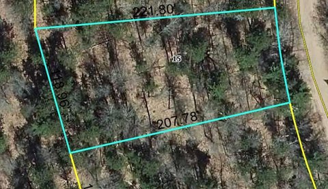 Residential Lot in Recreational Community
