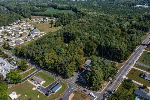 Residential Land in Kilmarnock, VA