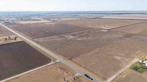 Land -40, Canyon, TX