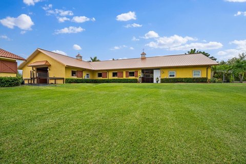 Equestrian Barn with 10 Stalls