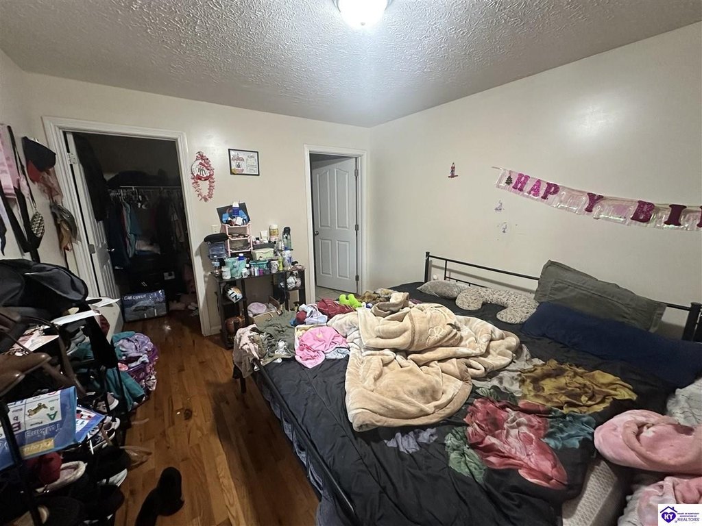 Picture 36