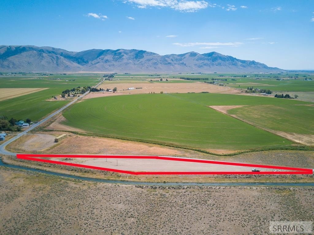 Land in Lost River Area