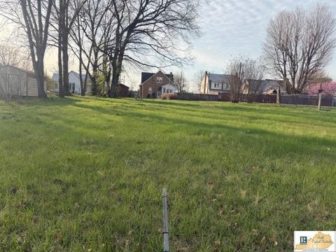 Residential Property in Cave City