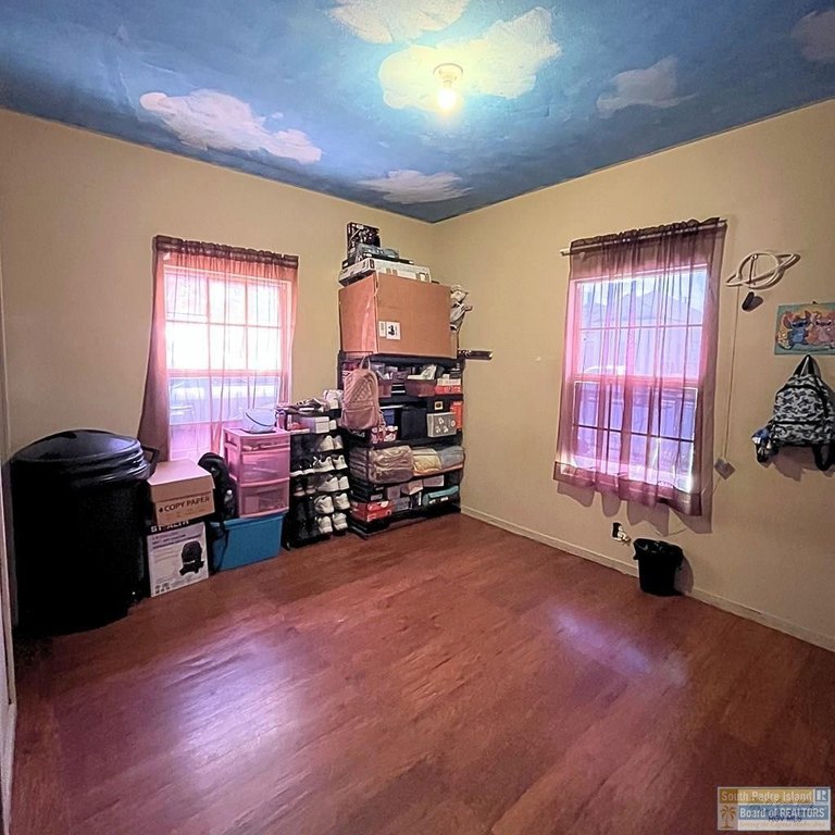 Picture 4