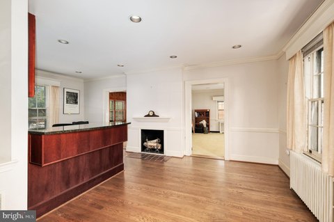 Falls Church Office Space Available