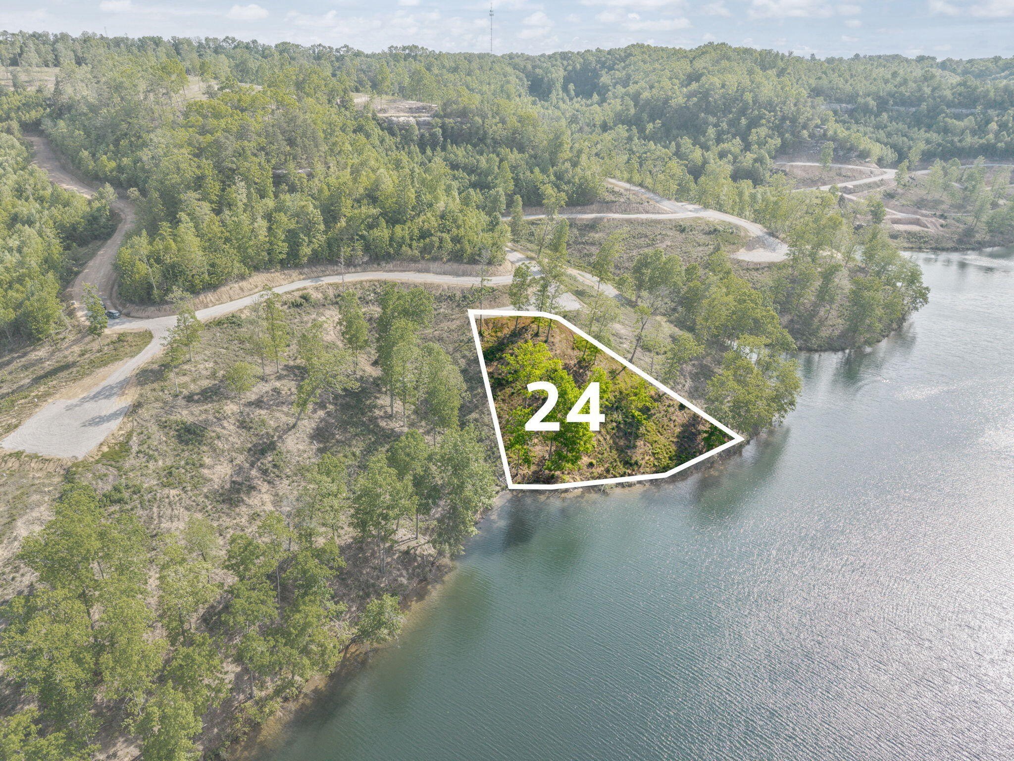 Waterfront Lot on Wood Creek
