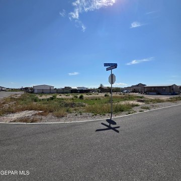 Land, Clint, TX