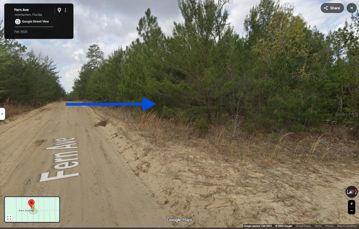Spacious Corner Lot in Interlachen