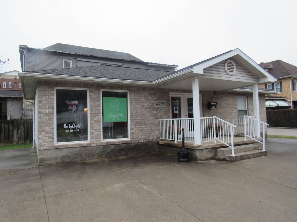 E Myles Ave, Pennsboro, WV 26415