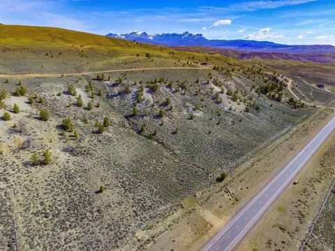 LAND - Dubois, WY