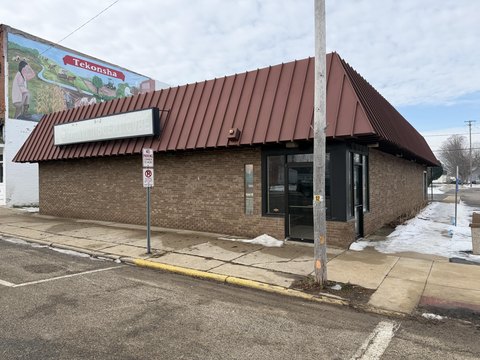 Commercial Building in Downtown Tekonsha