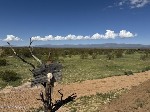 Land, Aguila, AZ