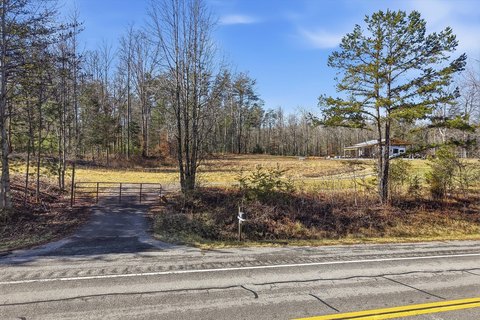 Unrestricted Acreage in Grandview, TN