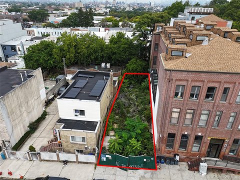 Land, Brooklyn, NY
