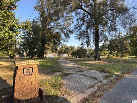 LAND, Monroe, LA