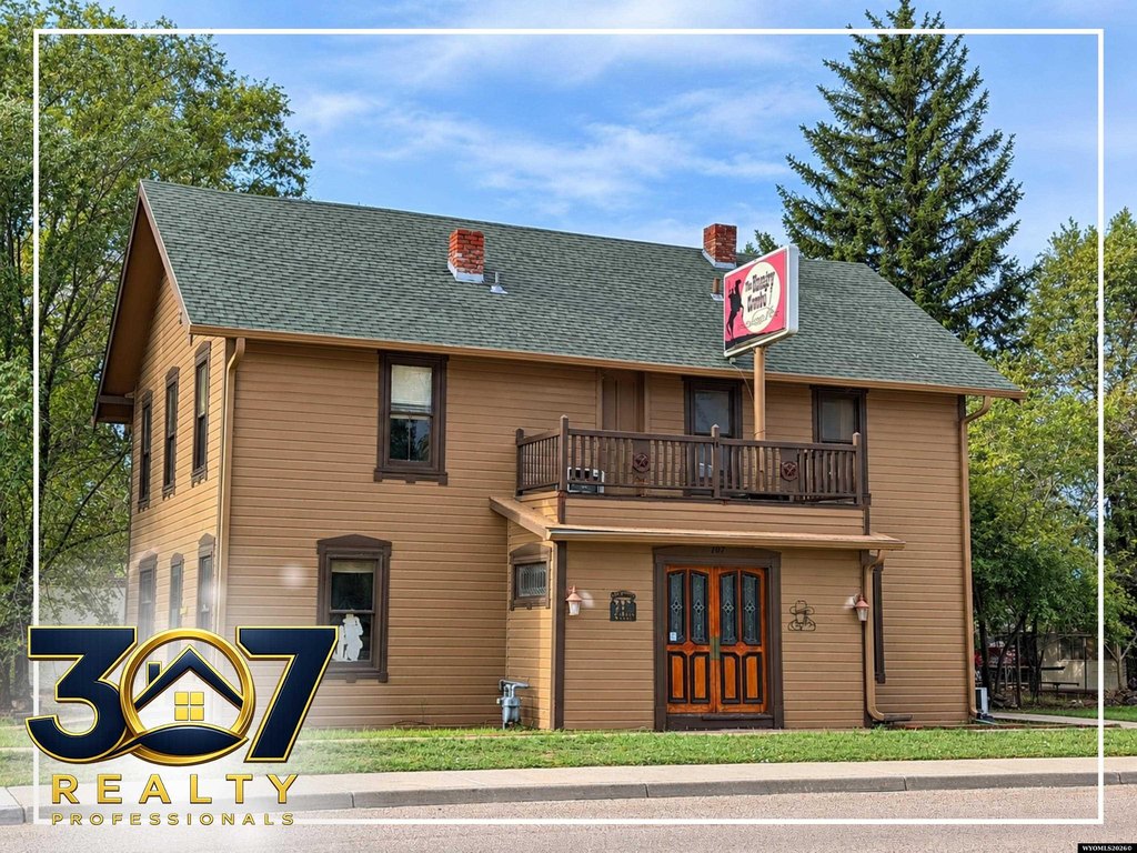 107 E Merriam St, Fort Laramie, WY 82212