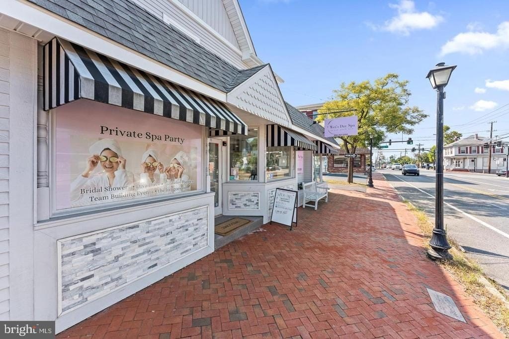 Renovated Mixed-Use Property, Marlton