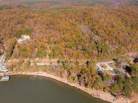 Waterfront Acres in Cherokee, AL