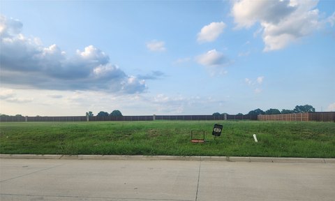 Half Acre Land in Pottsboro