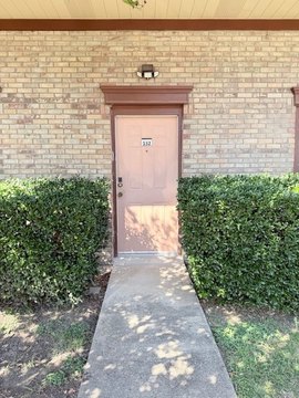 Office/Showroom Suite with Private Entrance