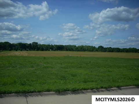 LOT, MASON CITY, IA