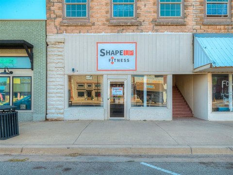 Remodeled Commercial Building in Crescent, OK