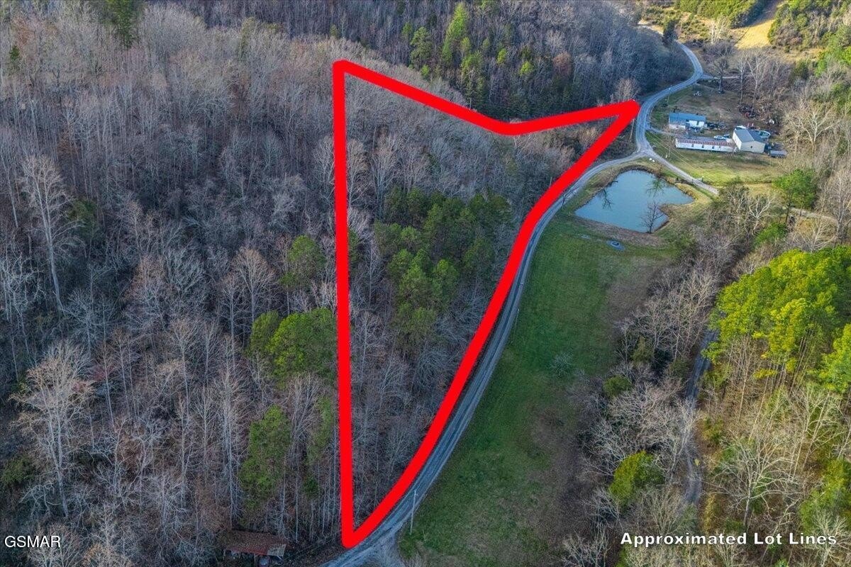 Unrestricted Land Near Lake