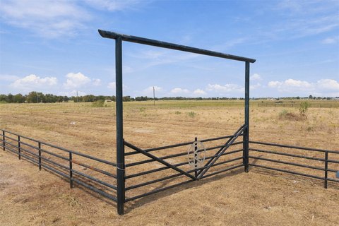 Land, Marlin, TX