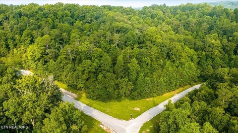 LAND - LaFollette, TN