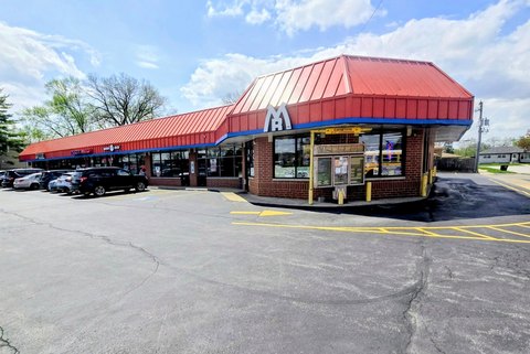 Retail Center in South Holland