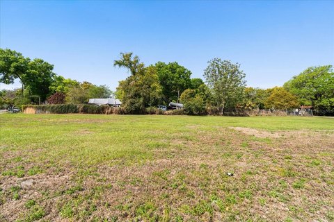 Sprawling Lot in Ocoee